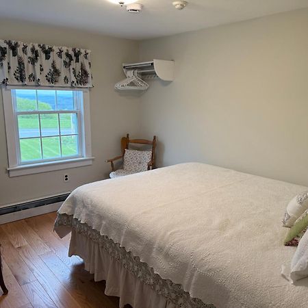 Cooper Hill Inn East Dover Экстерьер фото